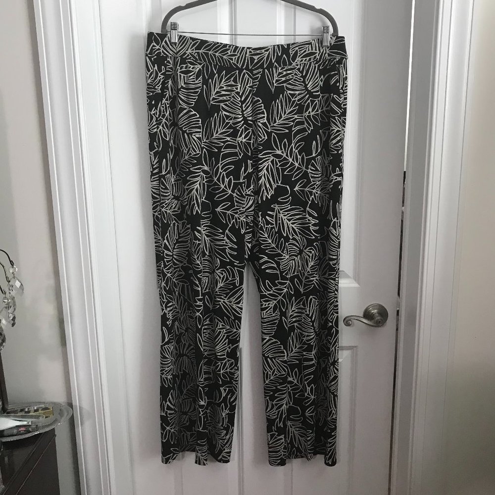 Lane Bryant 18/20 full pant with pockets